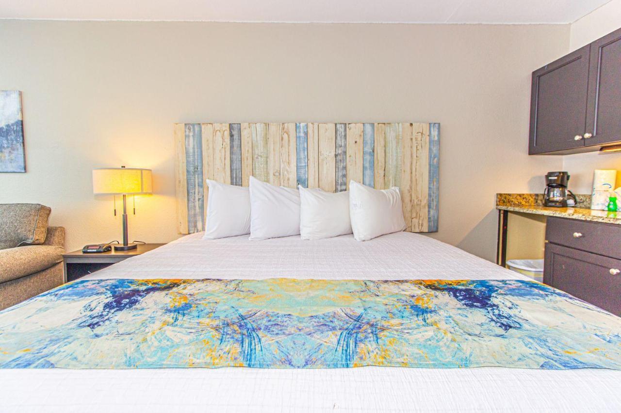 Landmark Resort King Suite Unit 710 Beautifully Updated Sleeps 4 マートルビーチ 部屋 写真